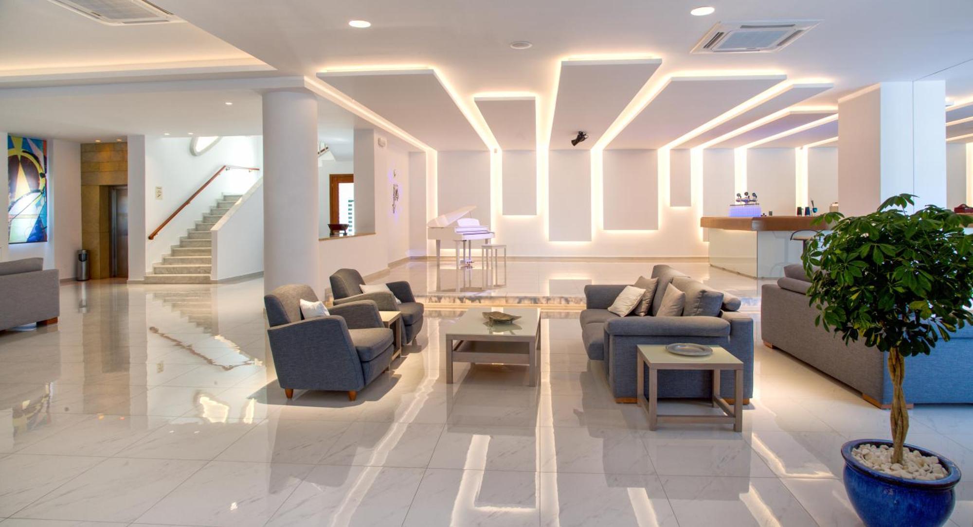 Mediterranean Отель 5*