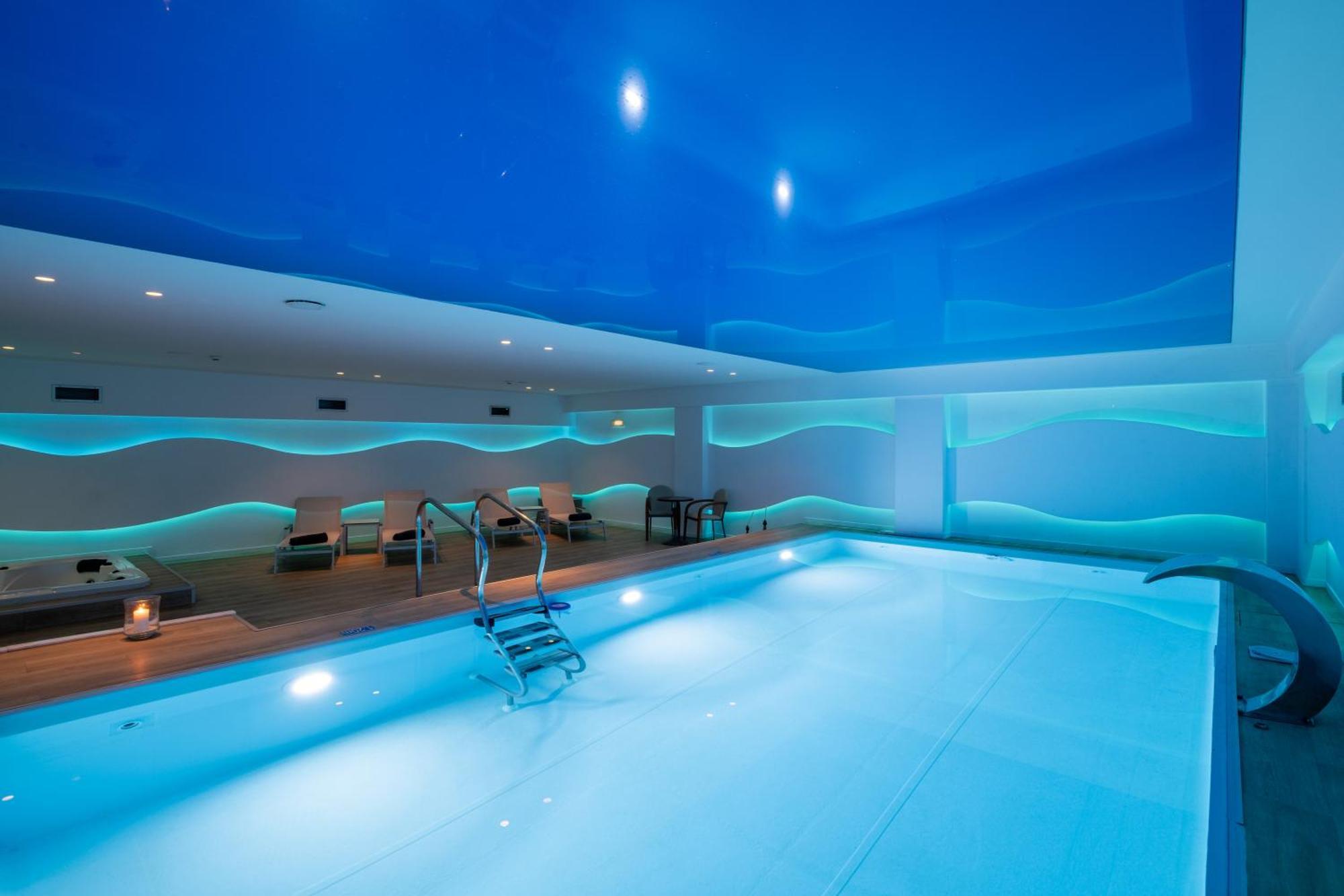 Mediterranean Otel 5*